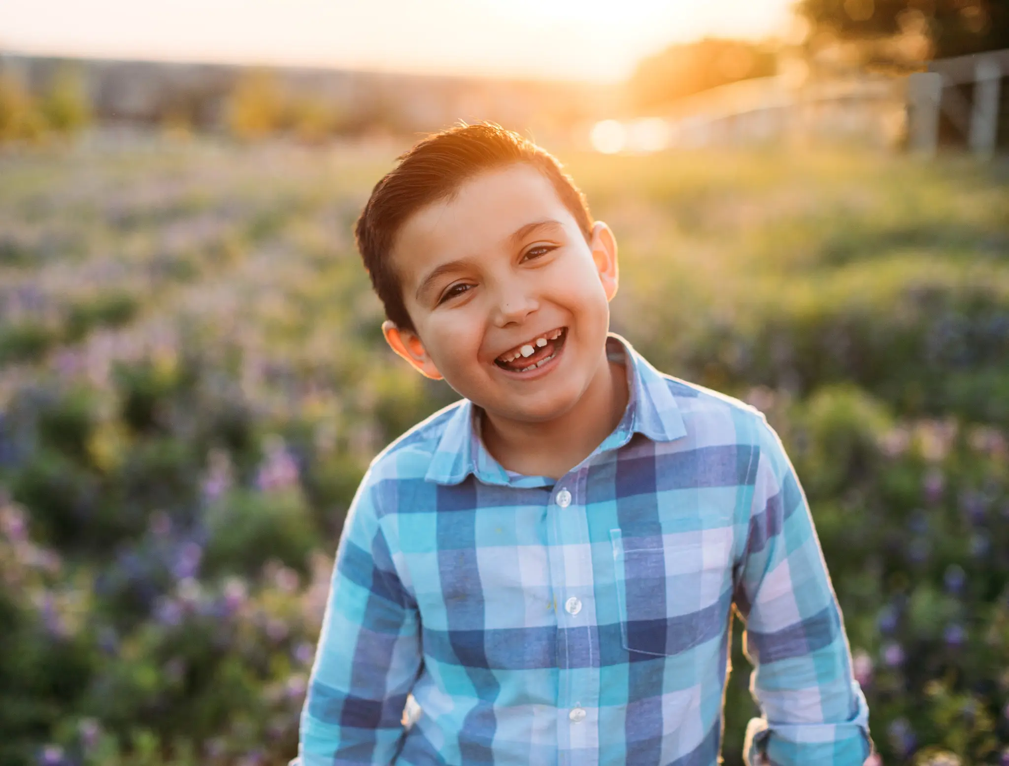 Oshey-Vargas-Photography-Bluebonnet-Mini-Sessions-Frisco-Texas-Fields-bluebonnets-sunset-kids-11_1-2
