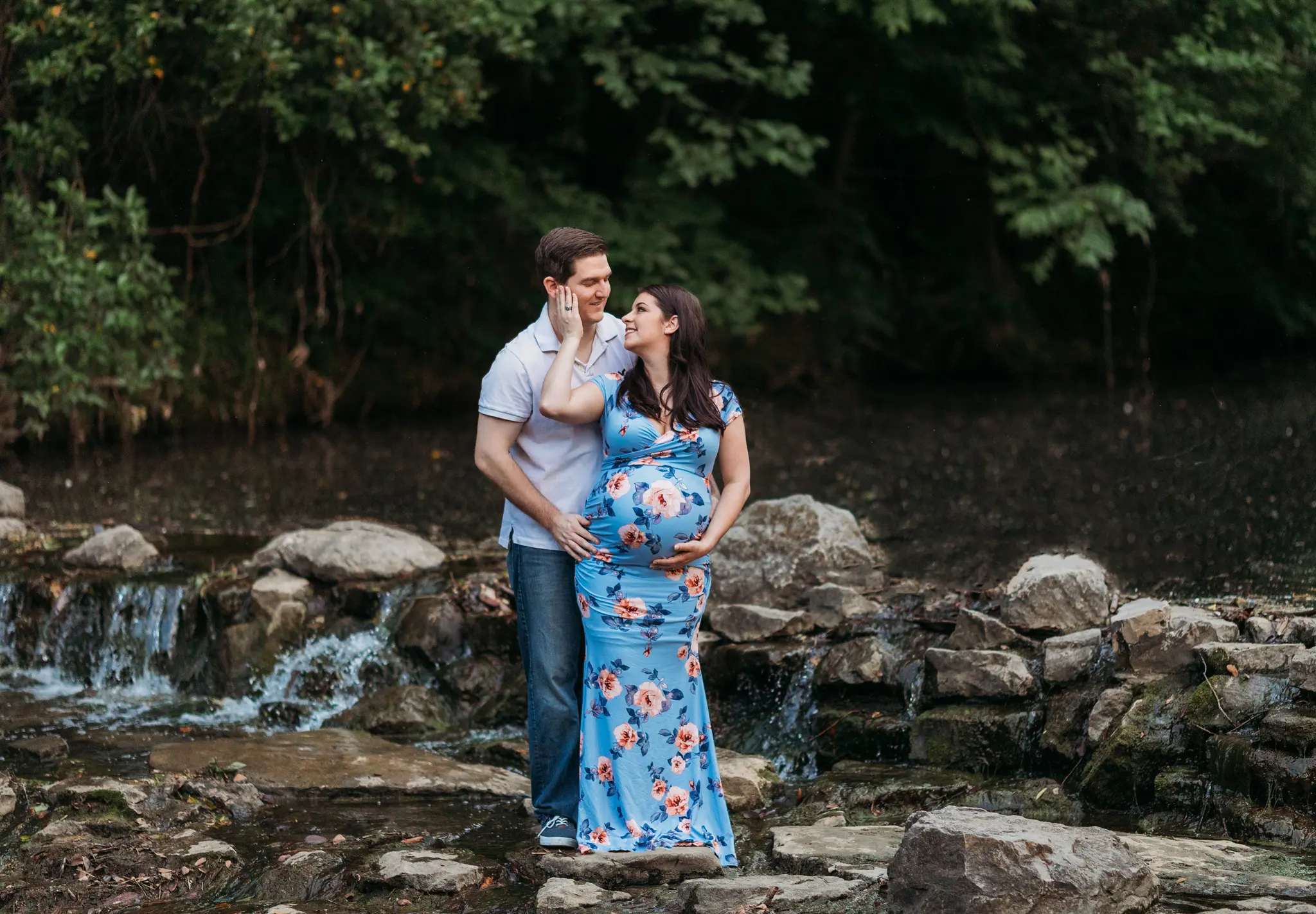 Maternity-session-Plano-texas-baby-bump-expecting-waterfall-oshey-vargas-photography-06_1