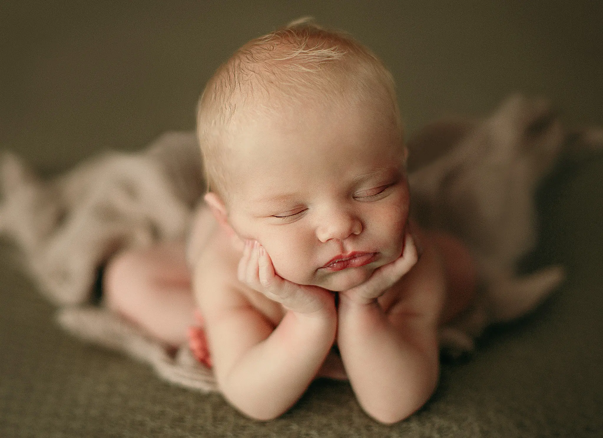 mckinney-texas-newborn-session-sleeping-baby-bucket-portraits-boy-oshey-vargas-photography-01