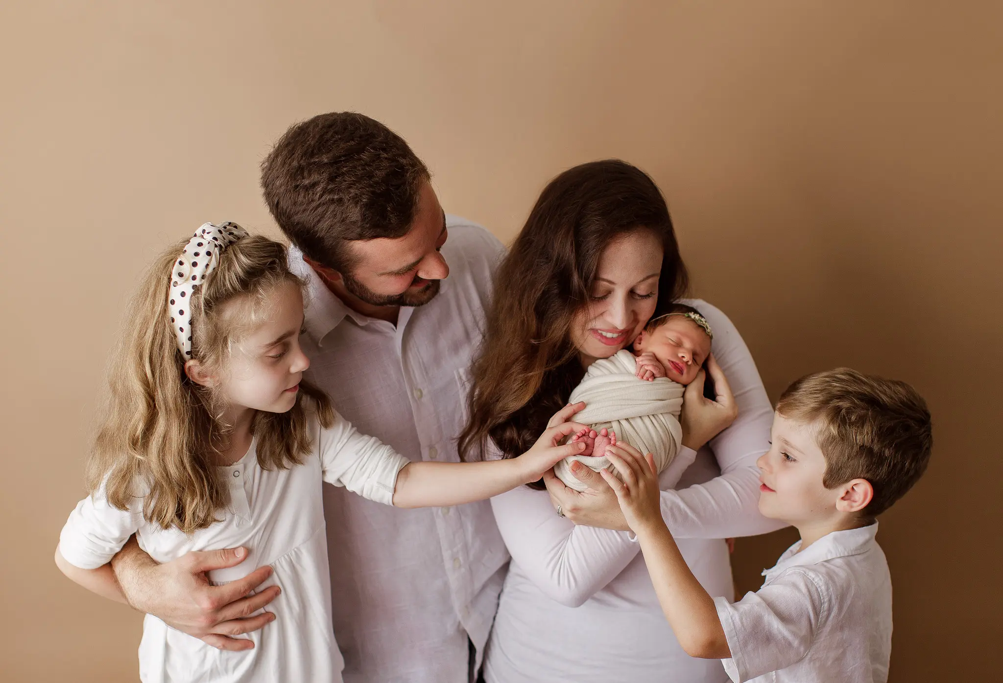 newborn-session-baby-portraits-family-posed-studio-Mckinney- Tx-oshey-vargas-photography-04