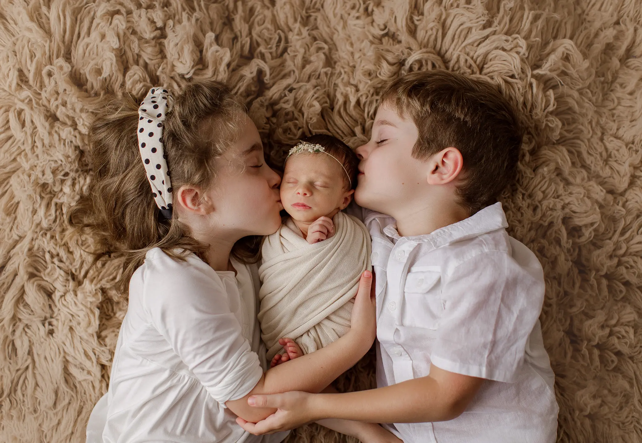 newborn-session-baby-portraits-family-posed-studio-Mckinney- Tx-oshey-vargas-photography-07