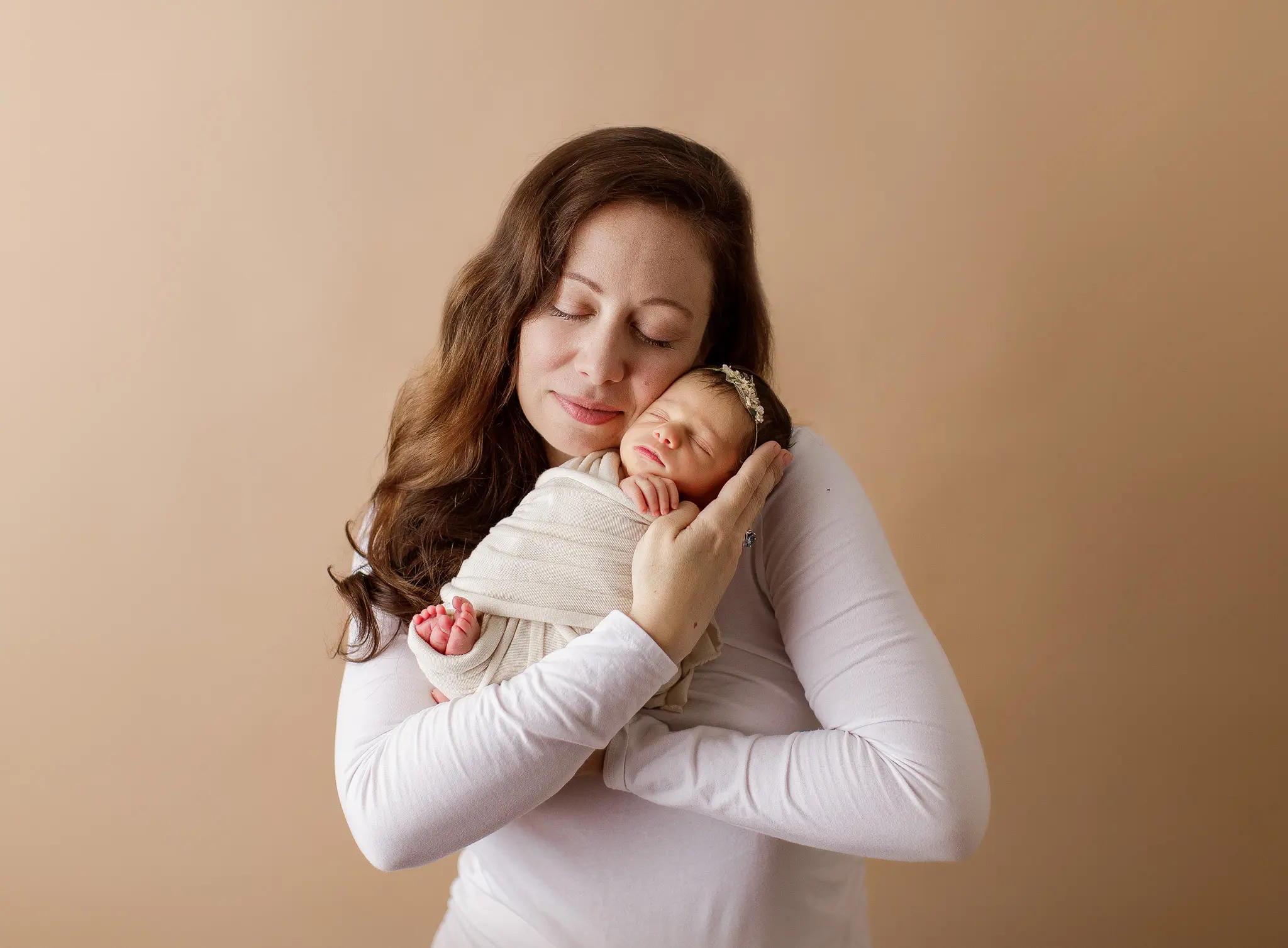 newborn-session-baby-portraits-family-posed-studio-Mckinney- Tx-oshey-vargas-photography-10