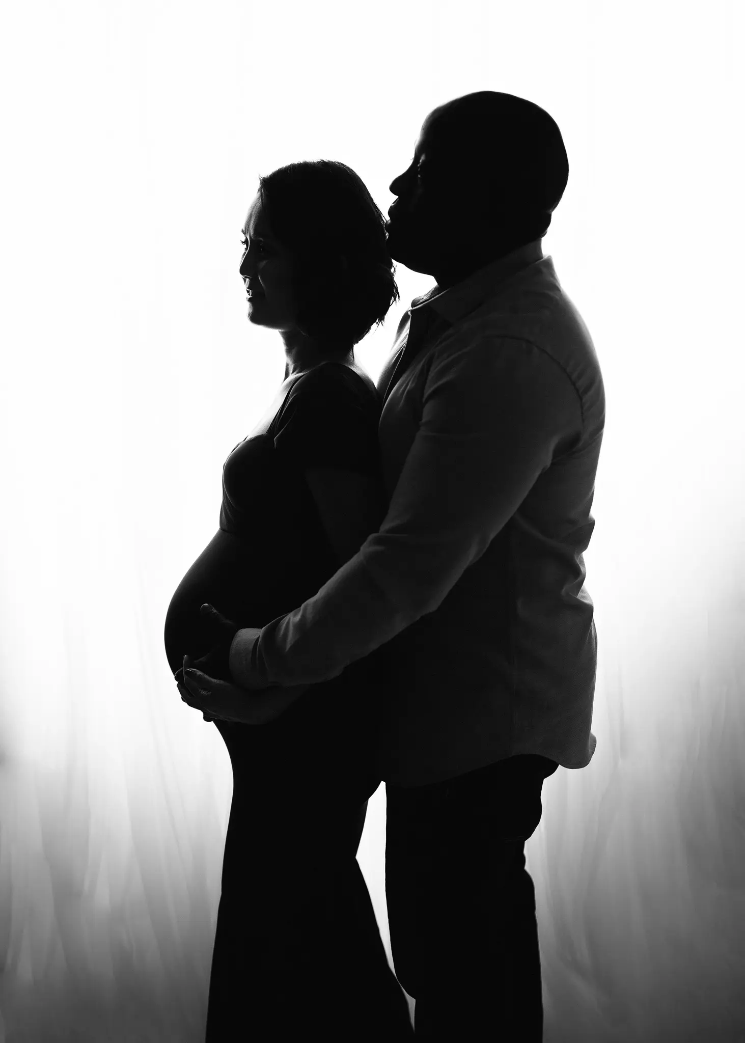 maternity-session-baby-bump-pregnancy-studio-art-frisco-texas-oshey-vargas-photography-19