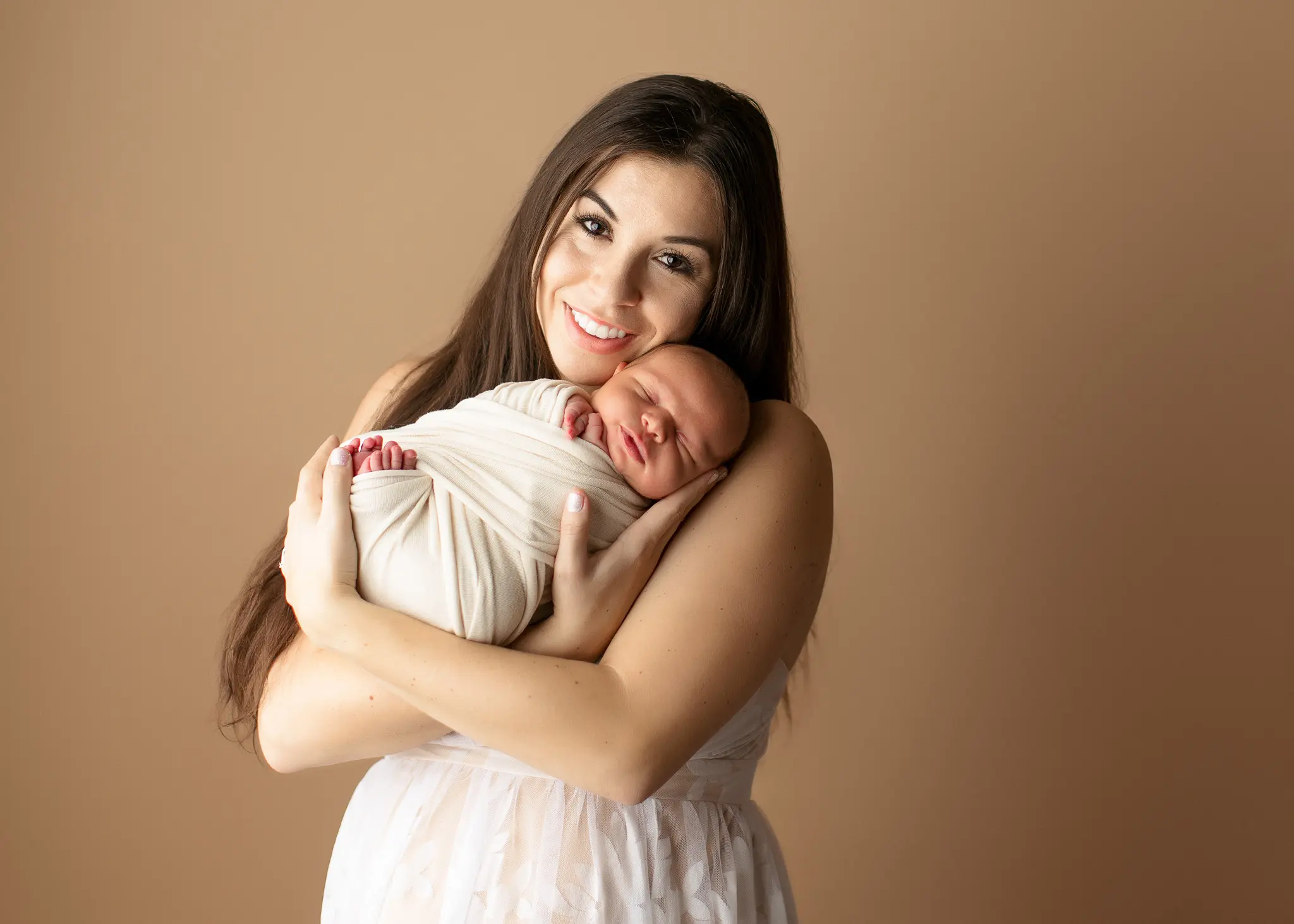 newborn-session-pregnancy-baby-studio-posed-frisco-texas-oshey-vargas-photography-04