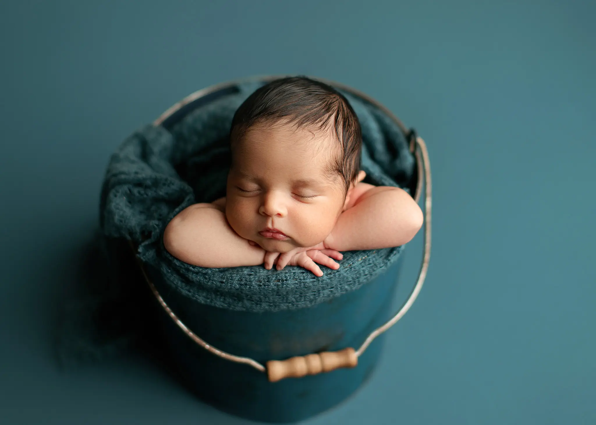 frisco-tx-newborn-session-baby-photos-portraits-studio-posed-luxury-oshey-vargas-photography-07