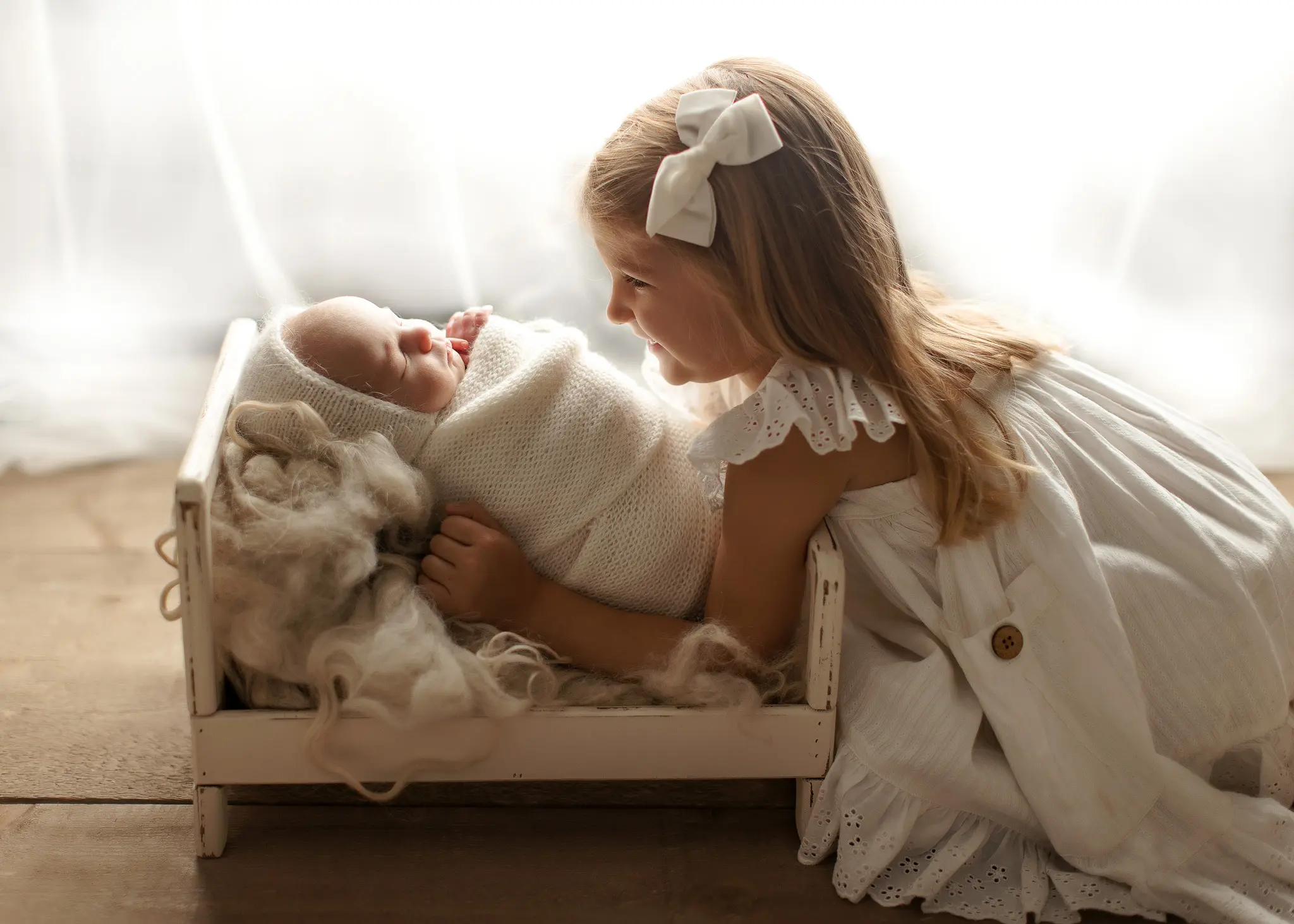 Luxury-portraits-baby-siblings-boy-newborn-session-frisco-tx-Oshey-Vargas-photography-13