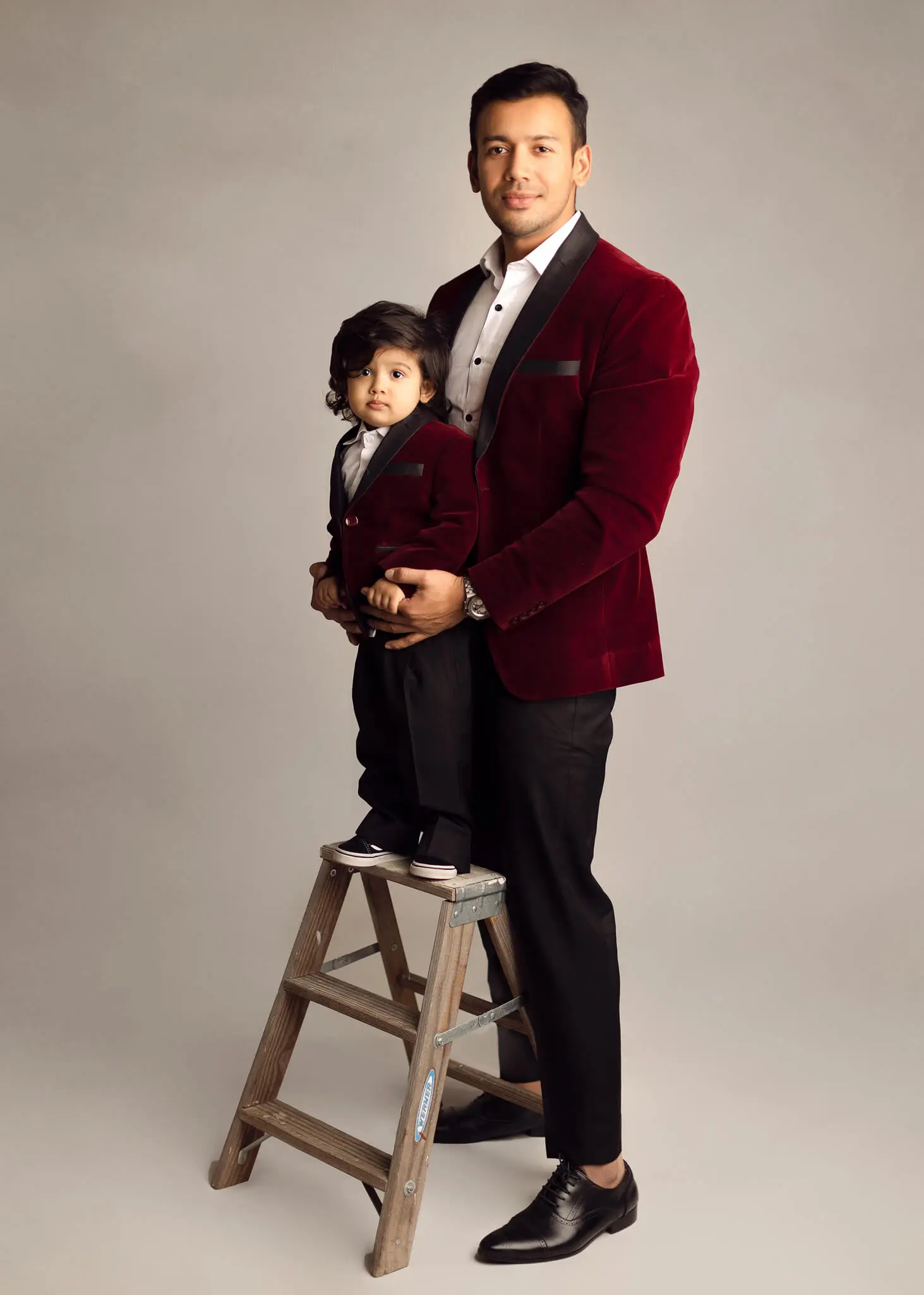 Dallas Maternity Photography, dfw maternity photographer, maternity photography near me, dallas maternity porraits, pregnancy photoshoot in dallas, luxury maternity photography