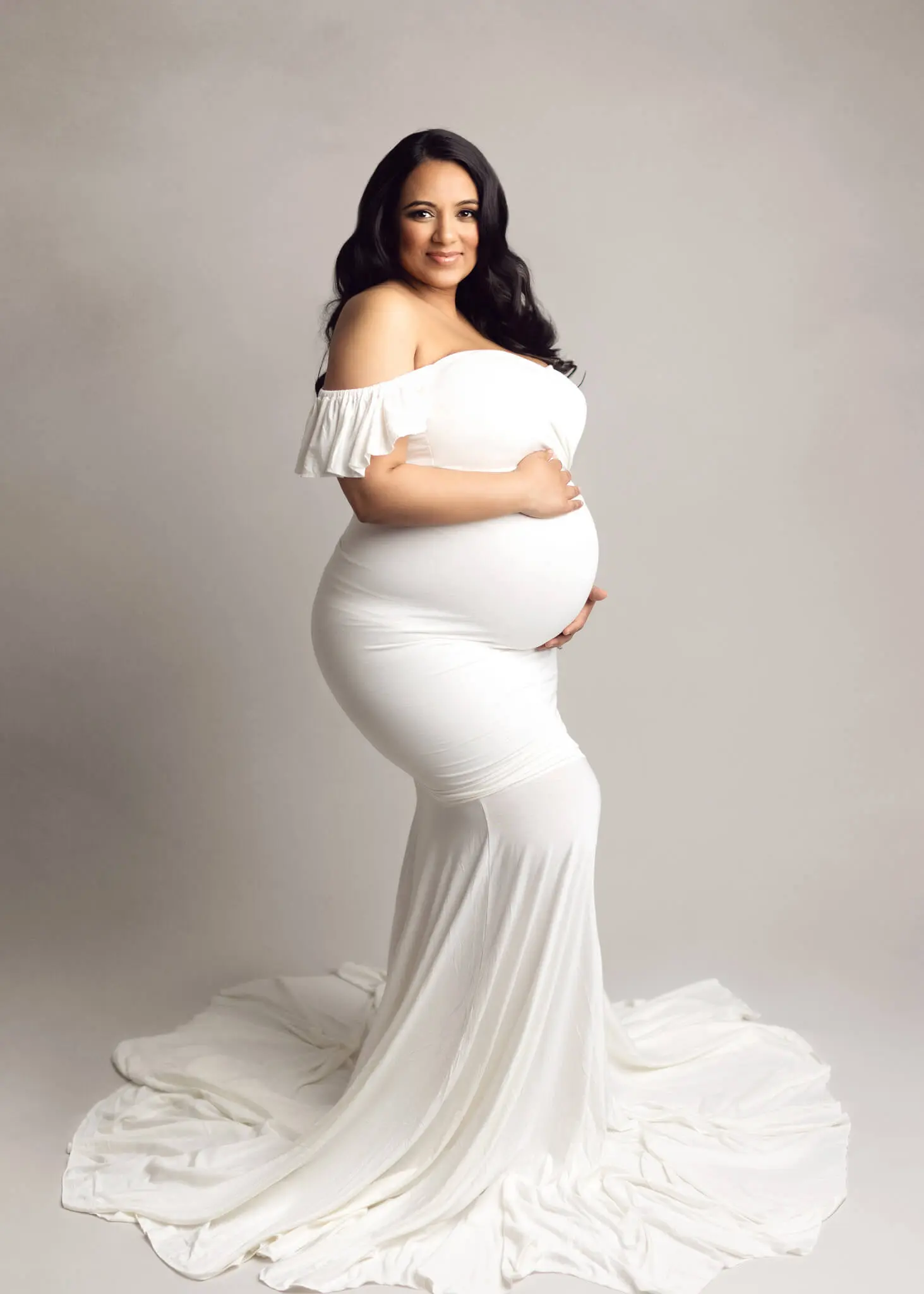 maternity photography, motherhood portraits near me