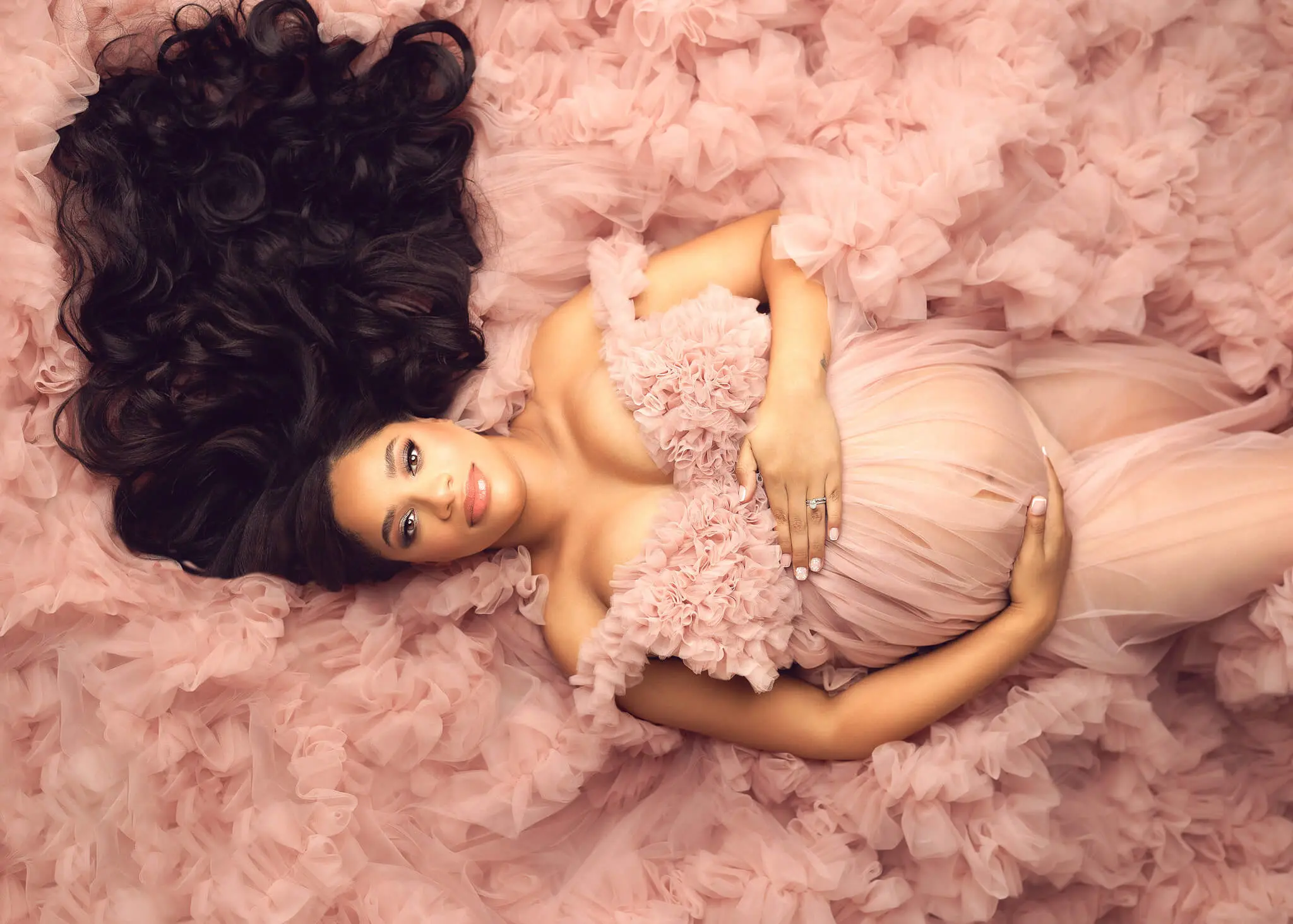 maternity photography near me, professional pregnancy photoshoot, dfw maternity portraits