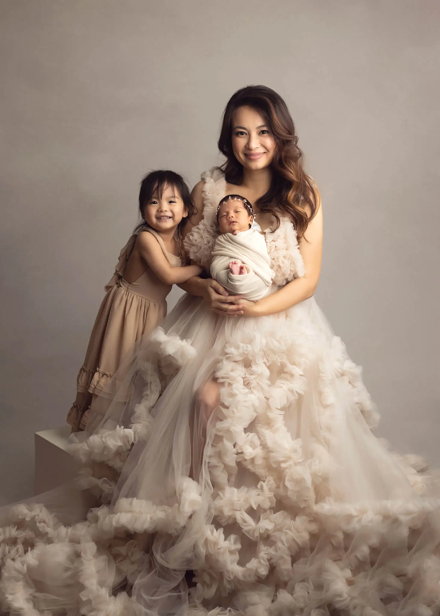 family-newborn-baby-session-studio-luxury-newborn-photography-oshey-vargas-photography-tx-dallas-dfw-05