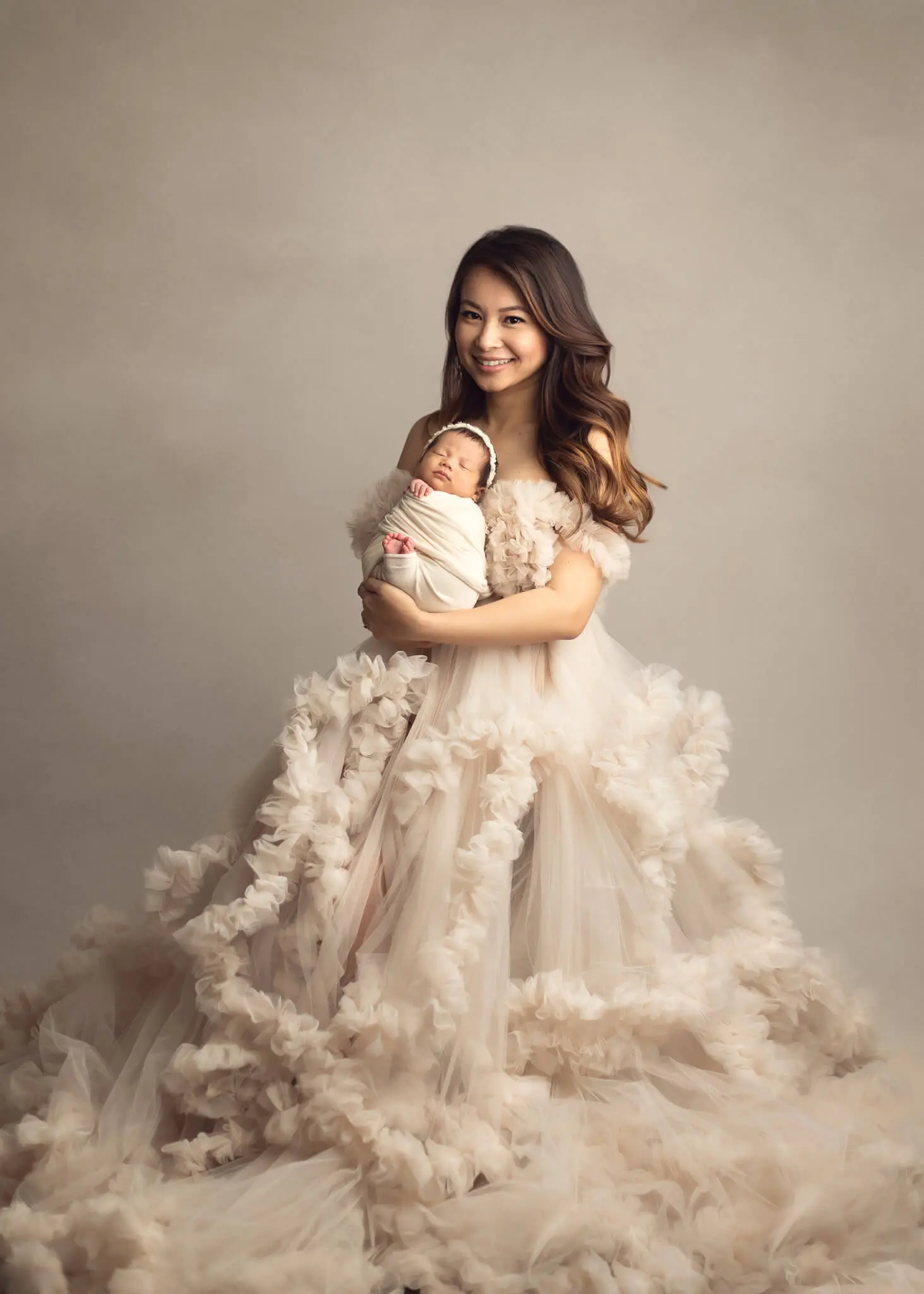 family-newborn-baby-session-studio-luxury-newborn-photography-oshey-vargas-photography-tx-dallas-dfw-15