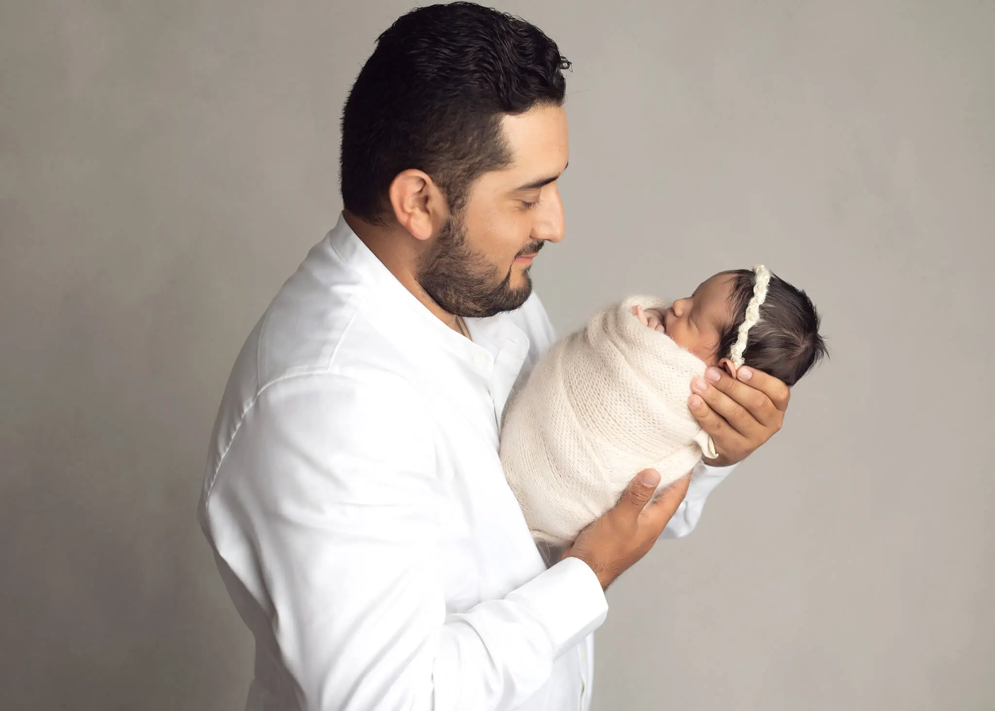 dallas tx newborn photography, luxury newborn portraits near me, baby photography in dallas tx, newborn photographer near me