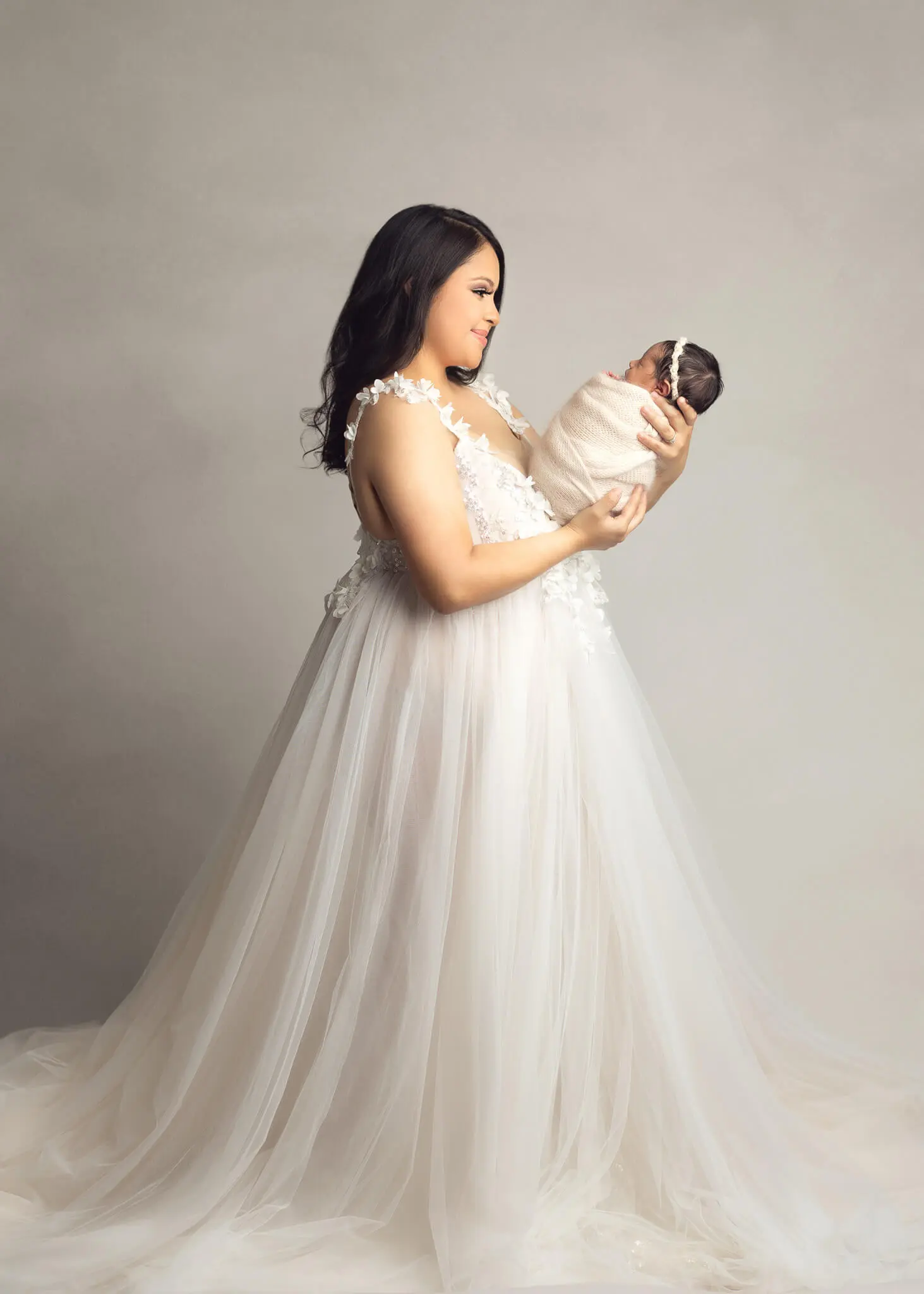 dallas tx newborn photography, luxury newborn portraits near me, baby photography in dallas tx, newborn photographer near me