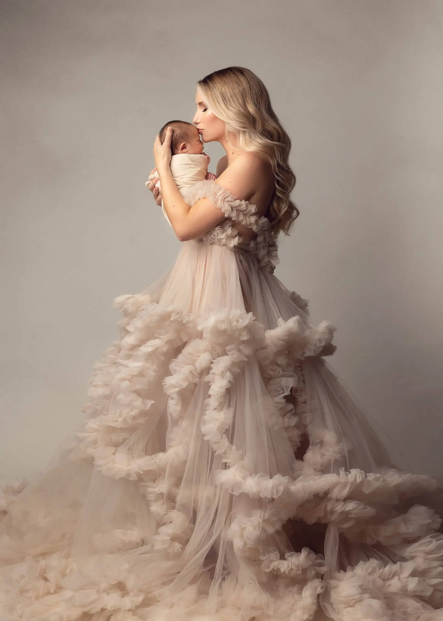Newborn-session-baby-studio-luxury-best-photographer-experience-bucket-oshey-vargas-photography-0027-dallas-frisco-allen-frisco-prosper-lewisville-grapevine-fort-worth