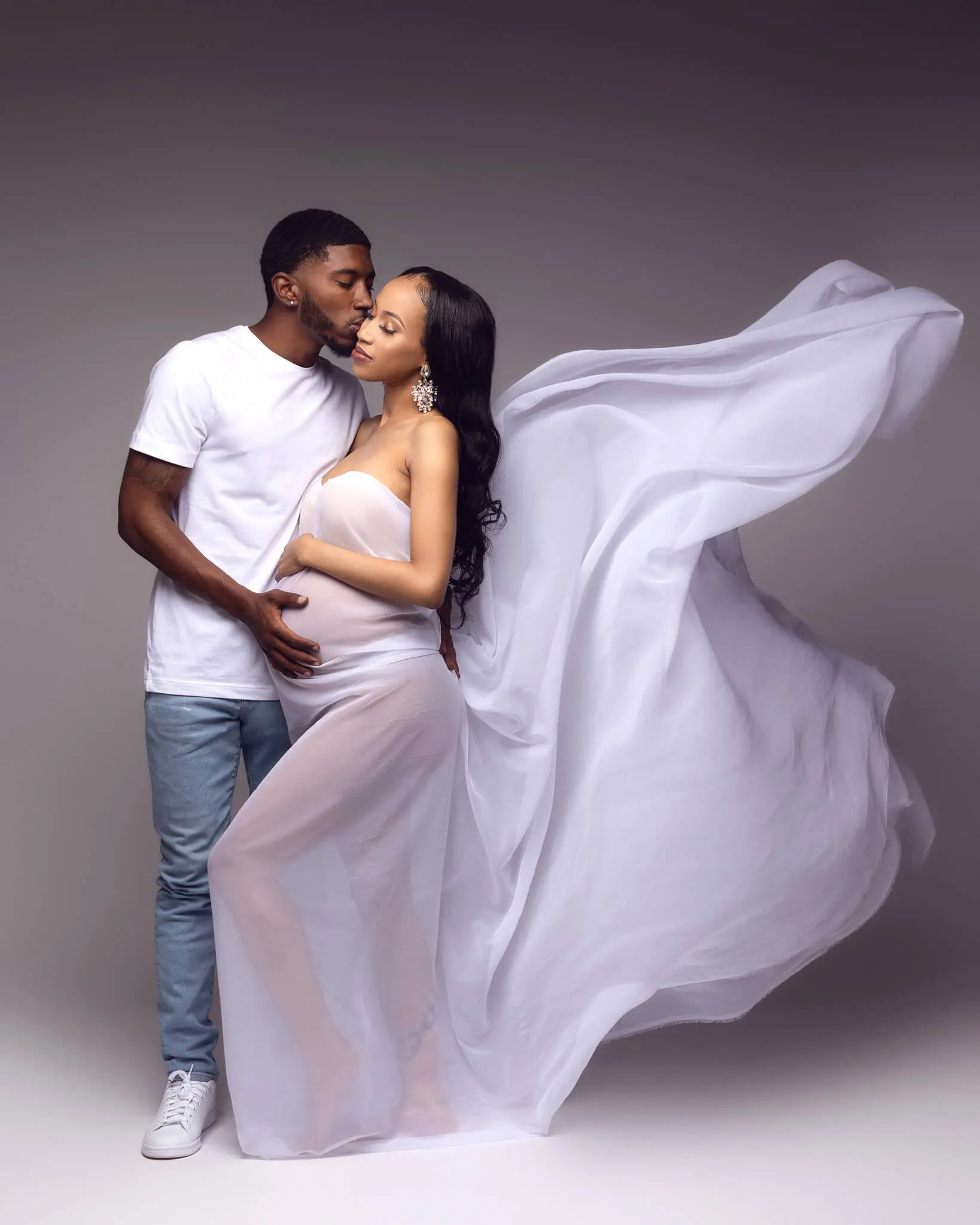 Maternity-session-dfw-dallas-fort-worth-lewisville-tx-oshey-vargas-photography-baby-bump-studio-luxury-gowns-pregnancy-pregnant-25