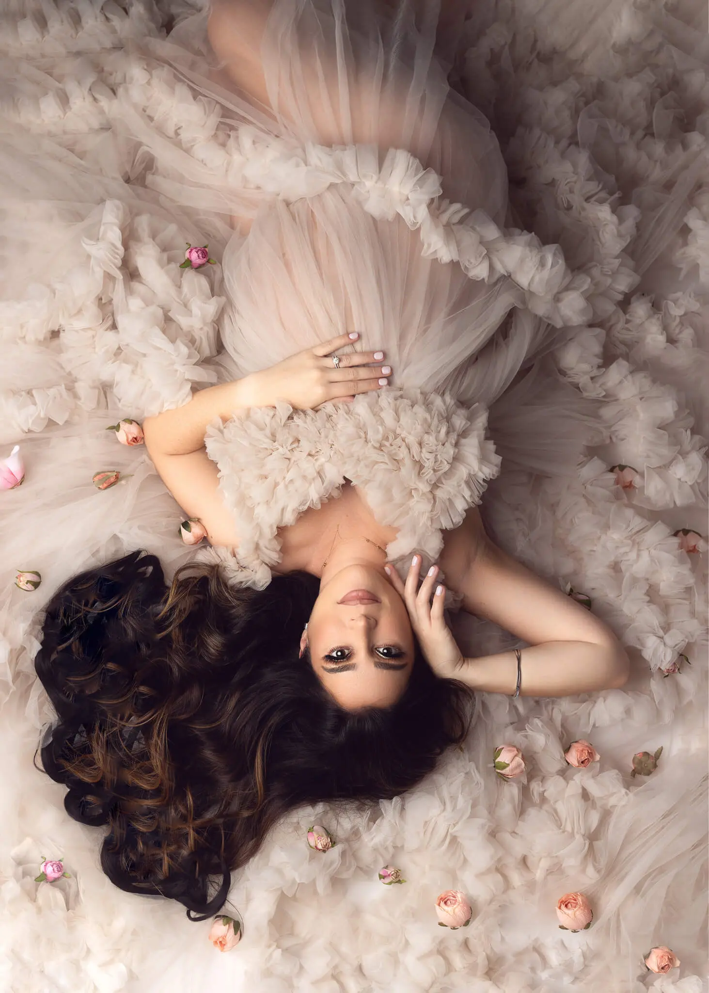 Maternity-session-dfw-dallas-fort-worth-lewisville-tx-oshey-vargas-photography-baby-bump-studio-luxury-gowns-pregnancy-pregnant-34