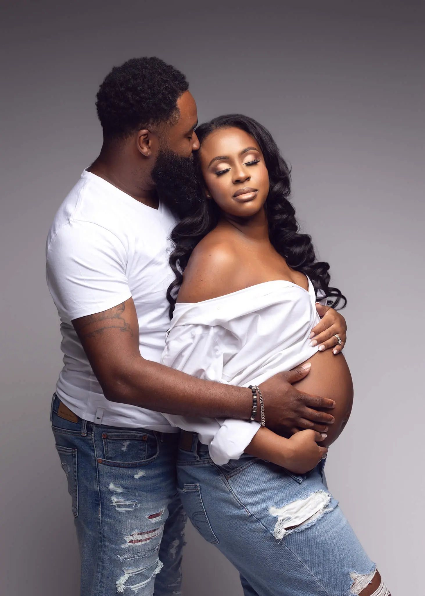 Maternity-session-dfw-dallas-fort-worth-lewisville-tx-oshey-vargas-photography-baby-bump-studio-luxury-gowns-pregnancy-pregnant-81