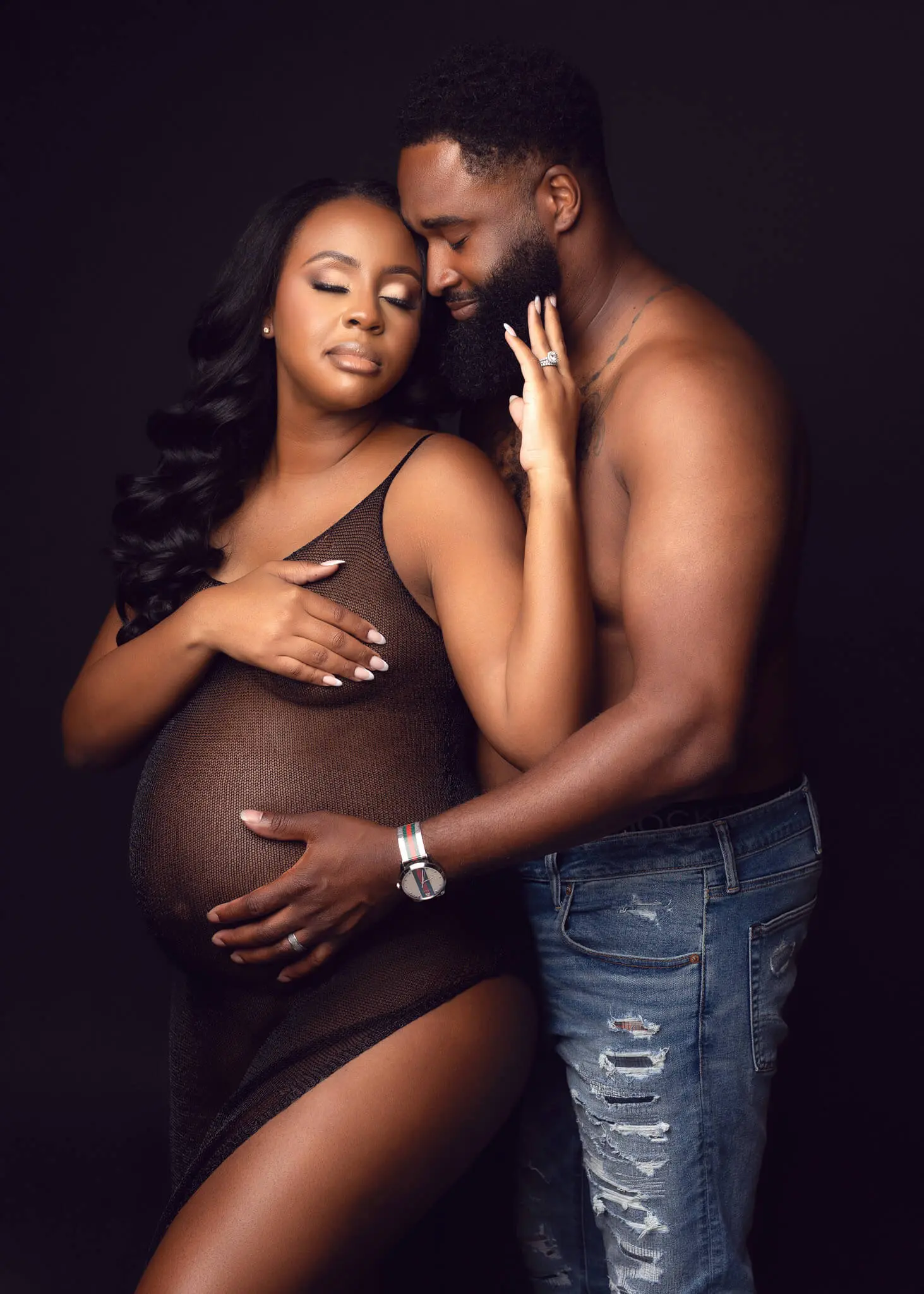 Maternity-session-dfw-dallas-fort-worth-lewisville-tx-oshey-vargas-photography-baby-bump-studio-luxury-gowns-pregnancy-pregnant-83