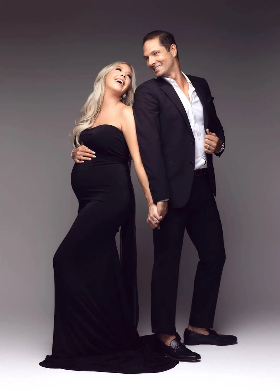 best maternity photography in Dallas, maternity photographer near me