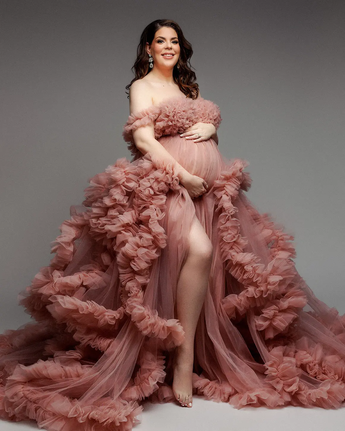 Lewisville maternity photographer, maternity portraits Dallas TX, maternity photography studio near me, pregnancy photography Prosper TX, Frisco TX maternity photographer