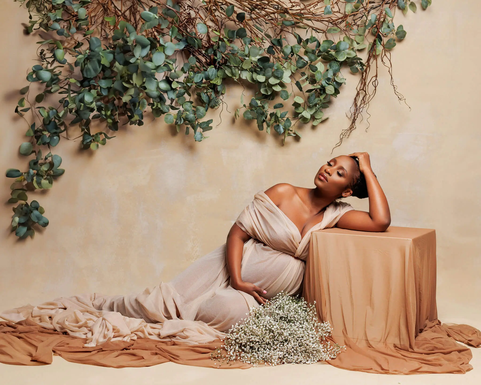 maternity photographer near me Dallas TX, maternity portrait studio Mckinney, Celina newborn portraits, professional maternity photos Frisco