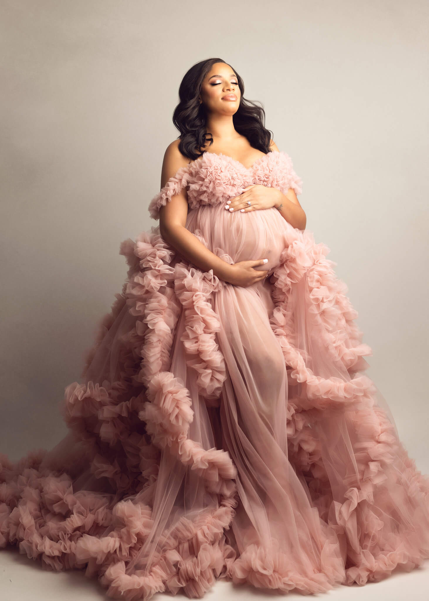 maternity photography near me, professional pregnancy photoshoot, dfw maternity portraits