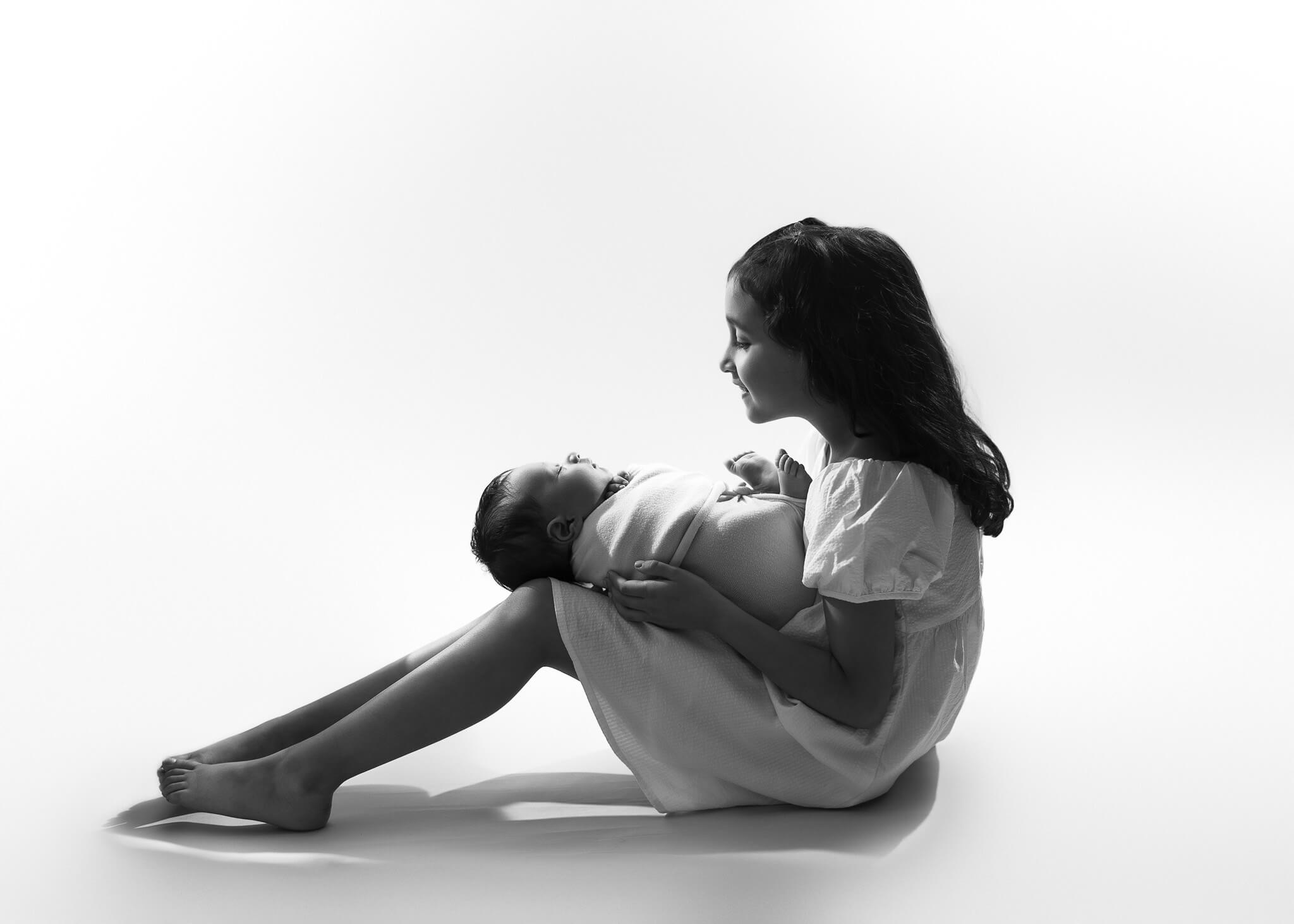 newborn-session-studio-baby-lifestyle-family-dallas-texas-oshey-vargas-photography-06