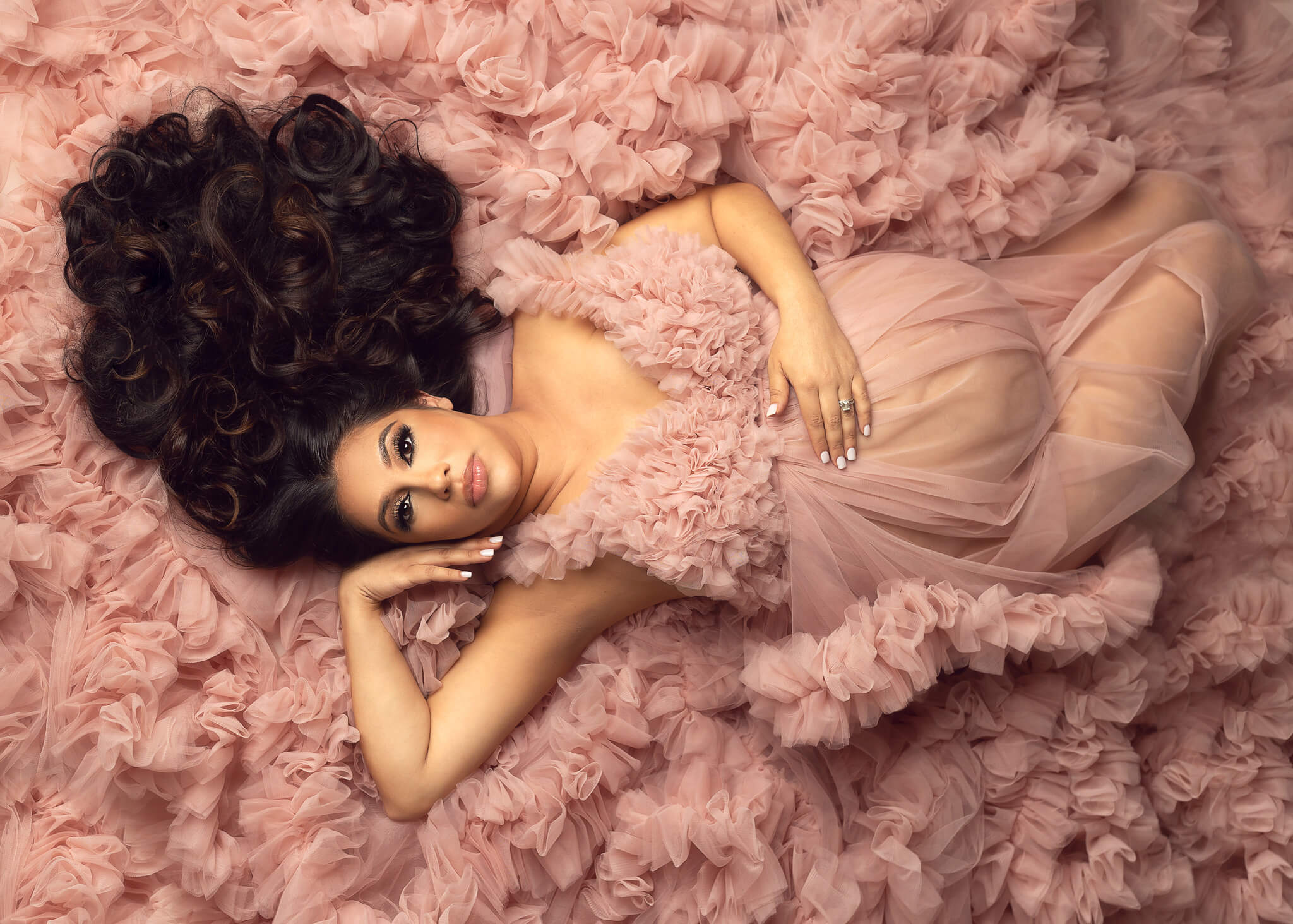 Maternity-session-studio-pregnancy-chiffon-glam-baby-bump-oshey-vargas-photography-fort-worth-dfw-midlothian-lewisville-grapevine-46