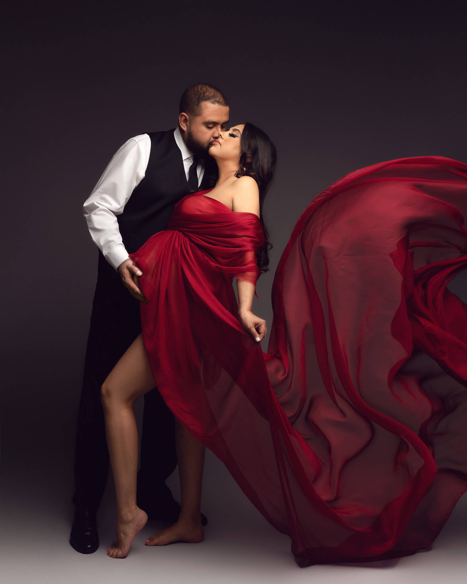 Maternity-session-studio-pregnancy-chiffon-glam-baby-bump-oshey-vargas-photography-fort-worth-dfw-midlothian-lewisville-grapevine-51