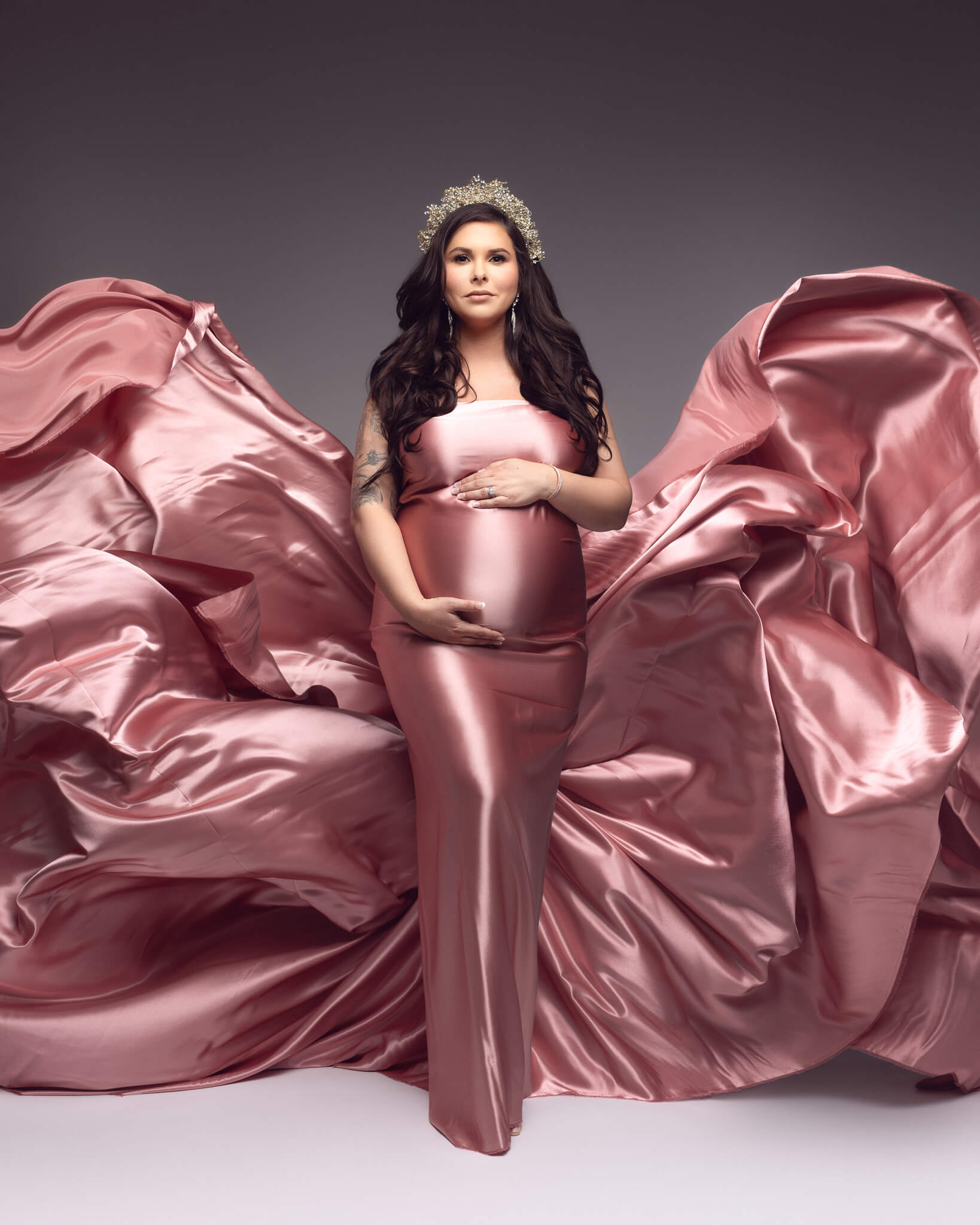 Maternity-session-dfw-dallas-fort-worth-lewisville-tx-oshey-vargas-photography-baby-bump-studio-luxury-gowns-pregnancy-pregnant-00